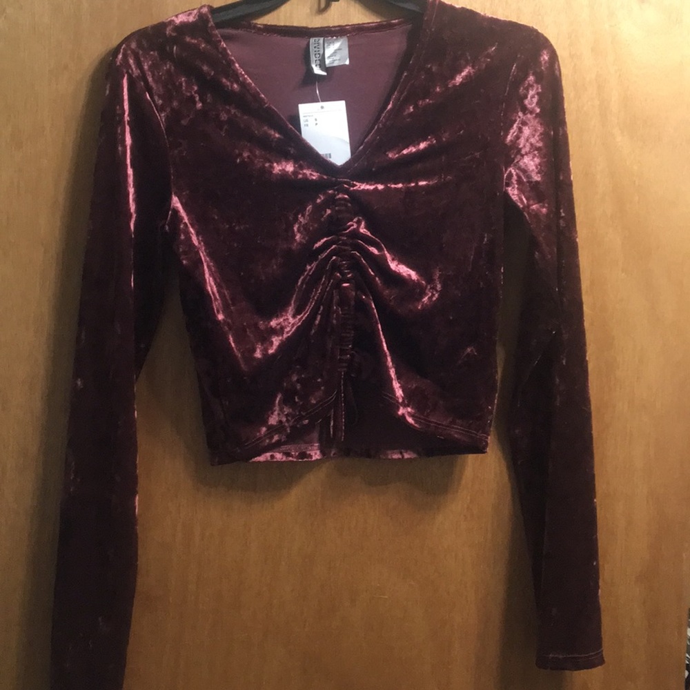 H&M maroon top
